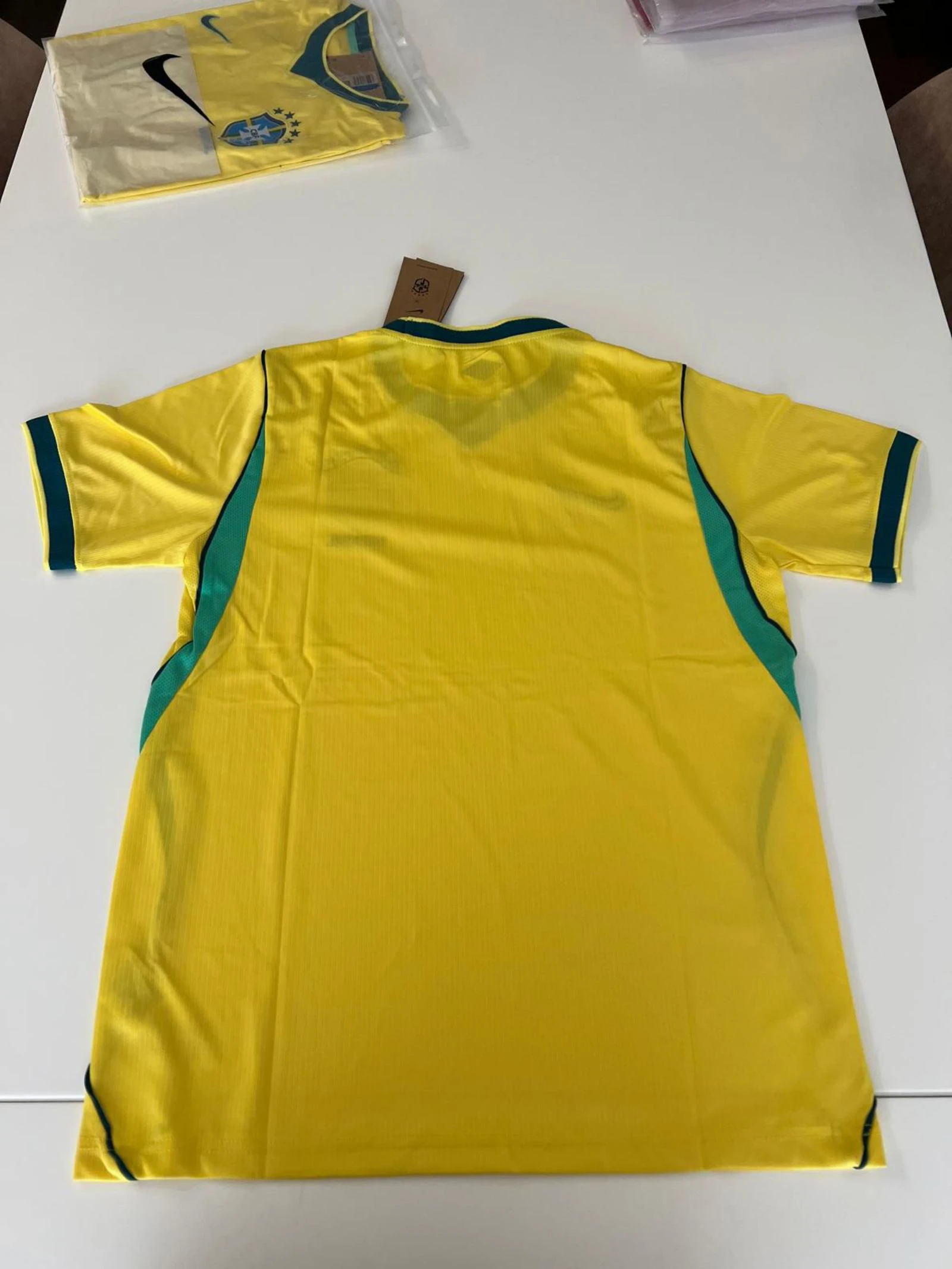 Brazil national team shirt - size: L – photo 4
